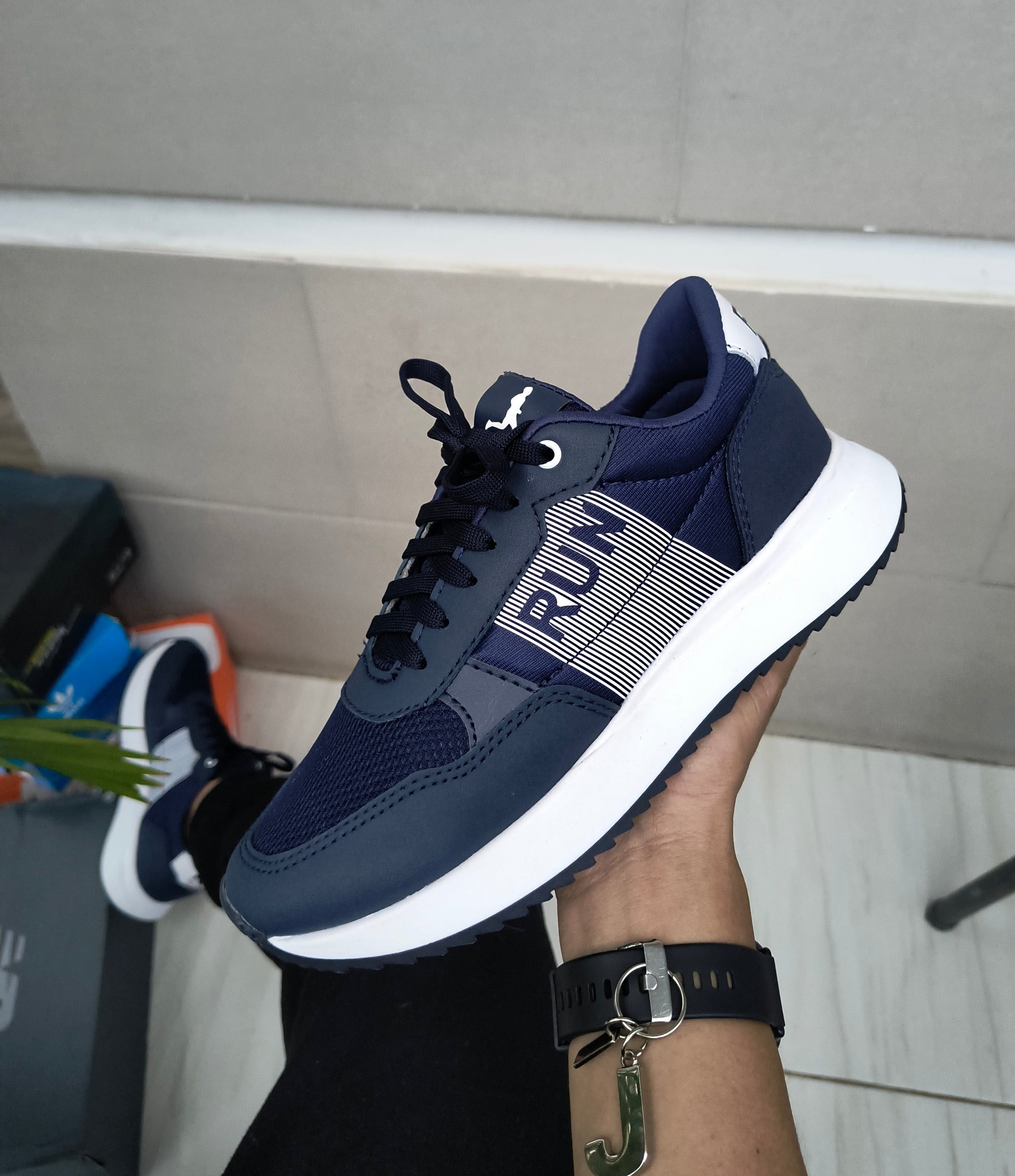 NUEVOS sport deportivos unisex para toda ocasion KAY