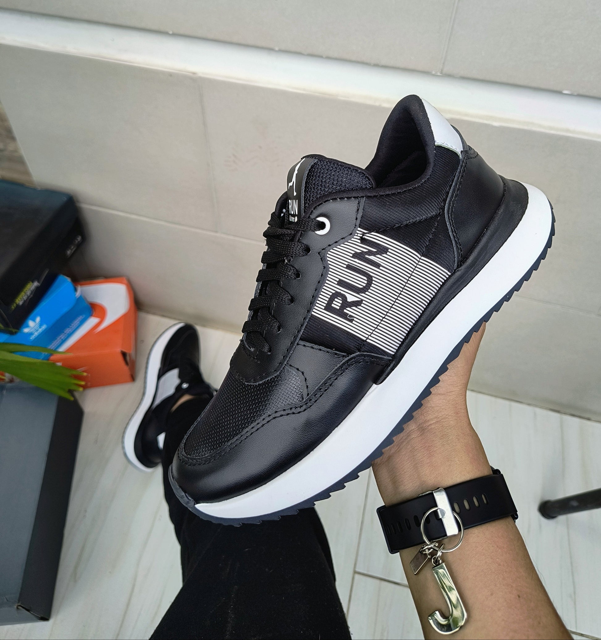 NUEVOS sport deportivos unisex para toda ocasion KAY